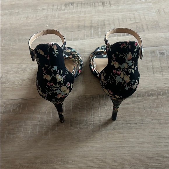 Floral heels - Picture 2 of 4